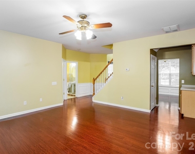 10313 Scotch Pine Circle - Photo Thumbnail 3