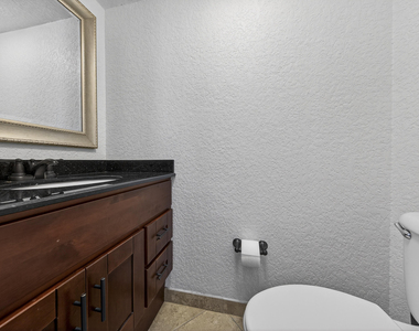 6457 Bay Club Drive - Photo Thumbnail 7