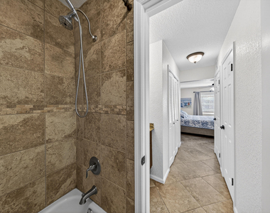 6457 Bay Club Drive - Photo Thumbnail 5