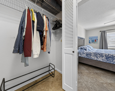6457 Bay Club Drive - Photo Thumbnail 6