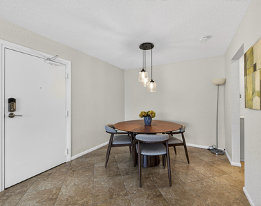 6457 Bay Club Drive - Photo Thumbnail 8