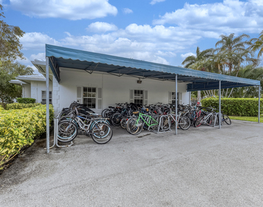 6457 Bay Club Drive - Photo Thumbnail 18