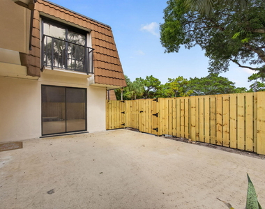 183 Charter Way - Photo Thumbnail 1