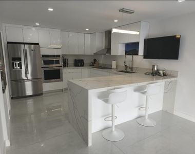 9706 Nw 51st Terrace - Photo Thumbnail 3