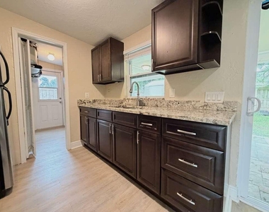 3640 Gull Road - Photo Thumbnail 4