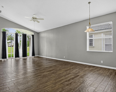 671 Nw Stanford Lane - Photo Thumbnail 3