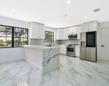 4190 Sw 4th Street - Photo Thumbnail 12