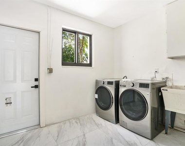 4190 Sw 4th Street - Photo Thumbnail 27