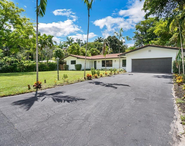 4190 Sw 4th Street - Photo Thumbnail 2
