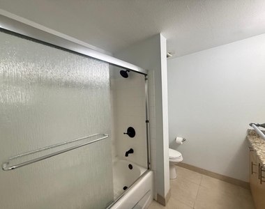 533 Ne 3rd Avenue - Photo Thumbnail 10