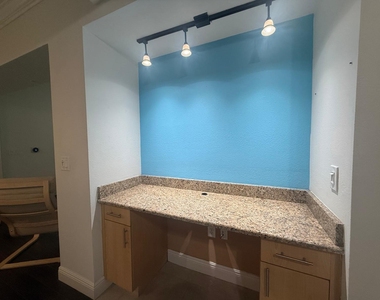 533 Ne 3rd Avenue - Photo Thumbnail 13
