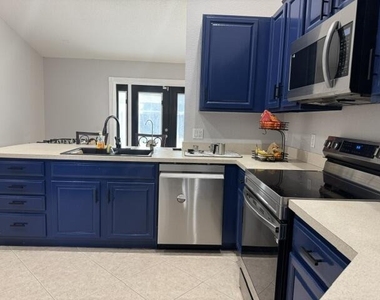 1166 Sw Dorchester Street - Photo Thumbnail 7