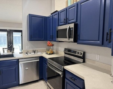 1166 Sw Dorchester Street - Photo Thumbnail 6