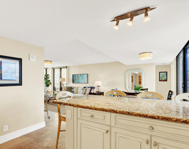 3000 N Ocean Drive - Photo Thumbnail 11