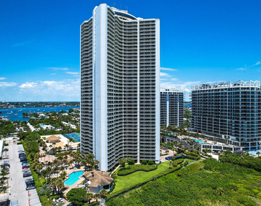 3000 N Ocean Drive - Photo Thumbnail 52