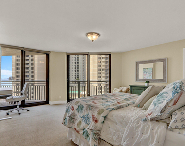 3000 N Ocean Drive - Photo Thumbnail 21