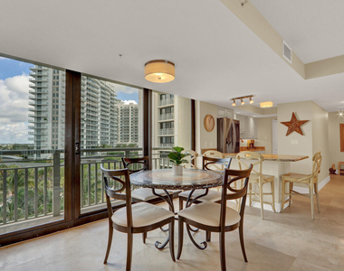3000 N Ocean Drive - Photo Thumbnail 8