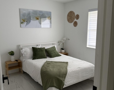 9052 Fountain Road - Photo Thumbnail 5