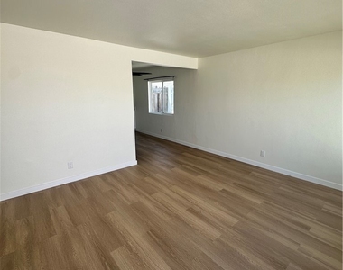 4555 W 165th St. - Photo Thumbnail 1