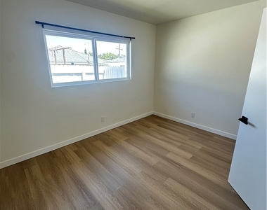 4555 W 165th St. - Photo Thumbnail 5