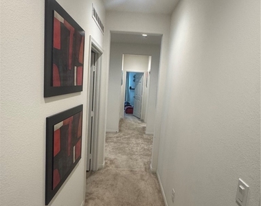 9509 Venetian - Photo Thumbnail 16