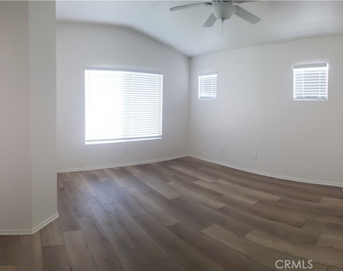 3080 Hampton Avenue - Photo Thumbnail 7