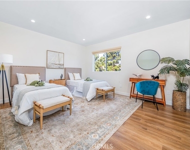 17154 Chatsworth Street - Photo Thumbnail 2