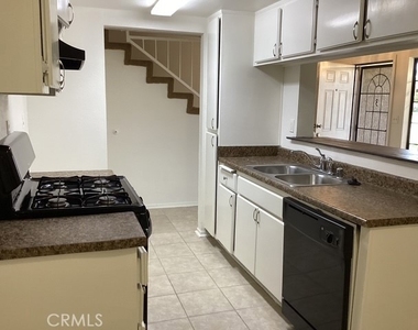 43942 18th Street E - Photo Thumbnail 5