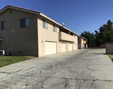 43942 18th Street E - Photo Thumbnail 13
