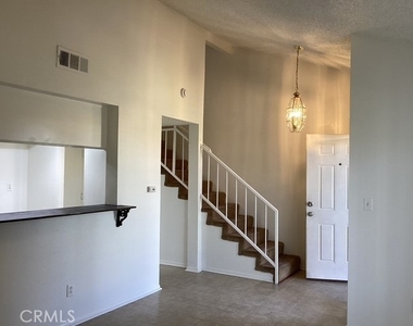 43942 18th Street E - Photo Thumbnail 2