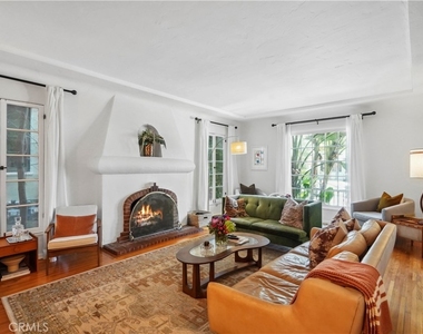 6145 W 6th Street - Photo Thumbnail 2