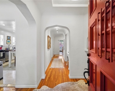 6145 W 6th Street - Photo Thumbnail 11