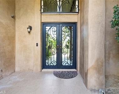 18835 Brasilia Drive - Photo Thumbnail 7