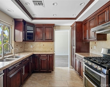 18835 Brasilia Drive - Photo Thumbnail 16