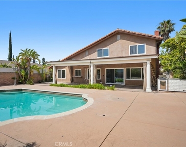 18835 Brasilia Drive - Photo Thumbnail 45