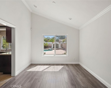 18835 Brasilia Drive - Photo Thumbnail 13