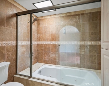 18835 Brasilia Drive - Photo Thumbnail 32