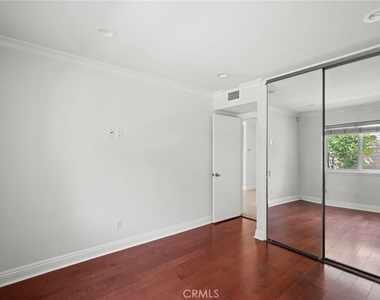 18835 Brasilia Drive - Photo Thumbnail 34