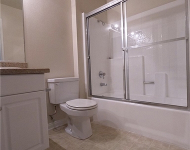 5510 Owensmouth Avenue - Photo Thumbnail 15