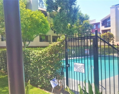 5510 Owensmouth Avenue - Photo Thumbnail 24