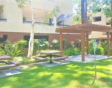 5510 Owensmouth Avenue - Photo Thumbnail 23