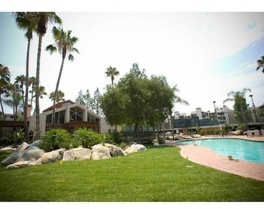 5510 Owensmouth Avenue - Photo Thumbnail 4