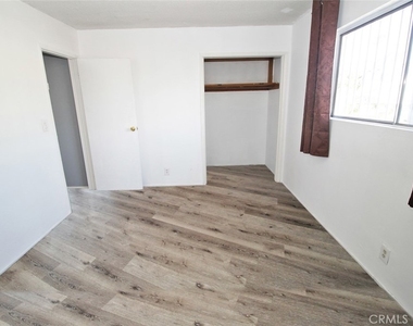 414 E 98th Street - Photo Thumbnail 14