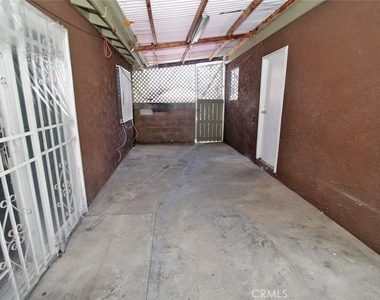 414 E 98th Street - Photo Thumbnail 16
