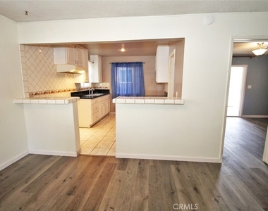 414 E 98th Street - Photo Thumbnail 7