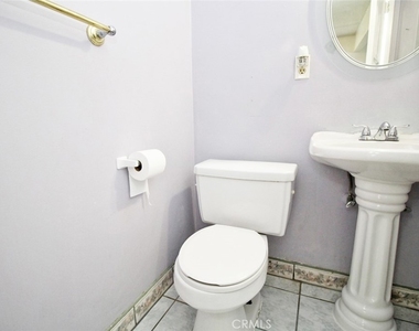 414 E 98th Street - Photo Thumbnail 8