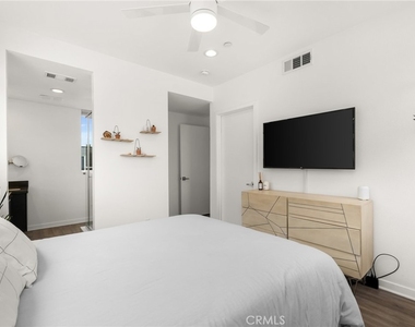 3032 N Coolidge - Photo Thumbnail 21