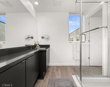 3032 N Coolidge - Photo Thumbnail 24