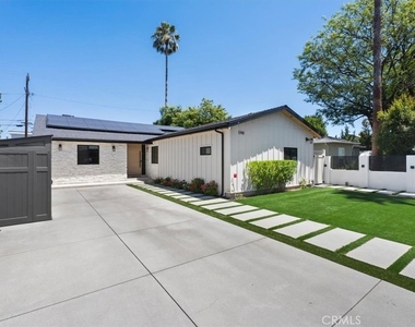 5748 Vesper Avenue - Photo Thumbnail 1