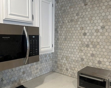 5744 Oak Bend - Photo Thumbnail 5